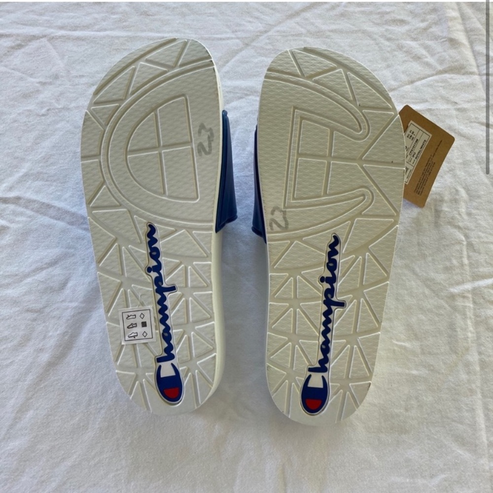 Mens slides - Picture 5 of 7